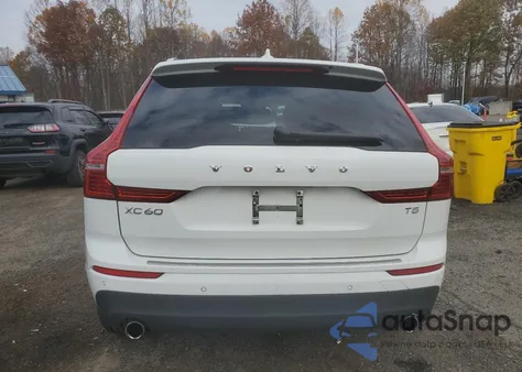 2020 Volvo Xc60 T5 Momentum z USA, uszkodzony, nr VIN YV4102DK3L1423582